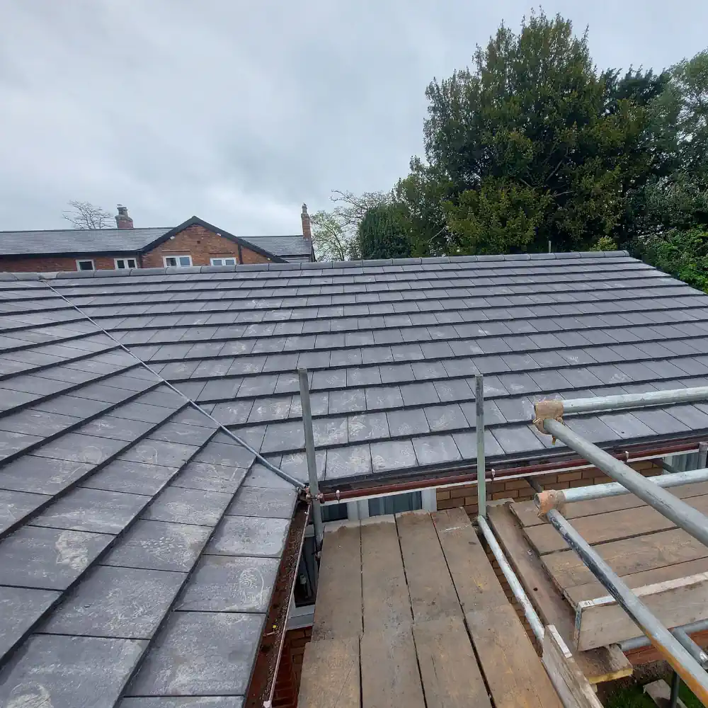 Roofers In Holmes Chapel
